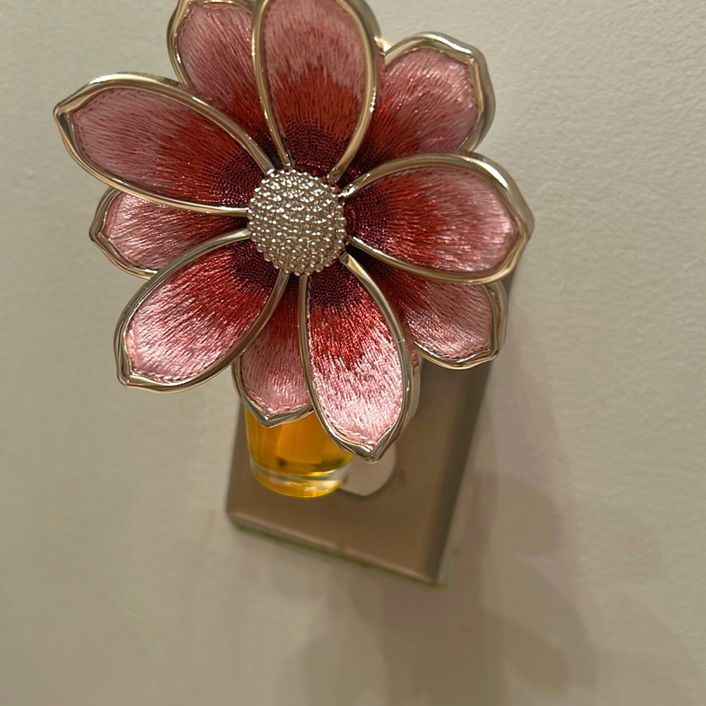 Wallflower Embroidery Flower Plug In bath and body works